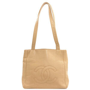 CHANEL Cream Logo Bag